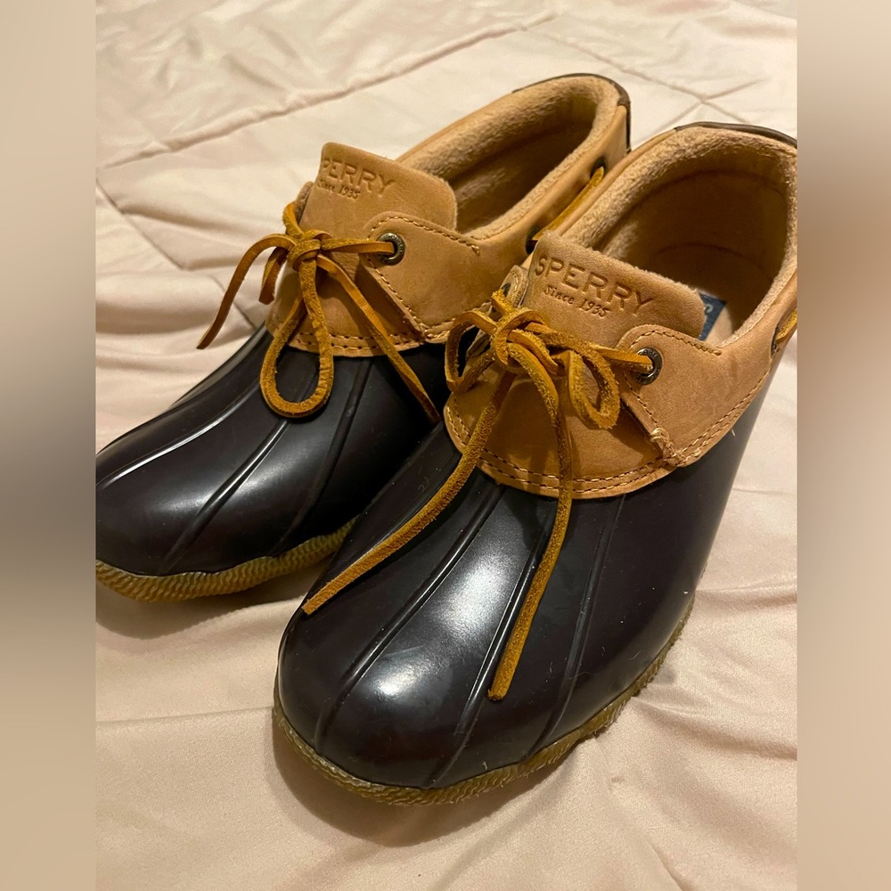 Sperry low cut Duck Shows Size 9.5